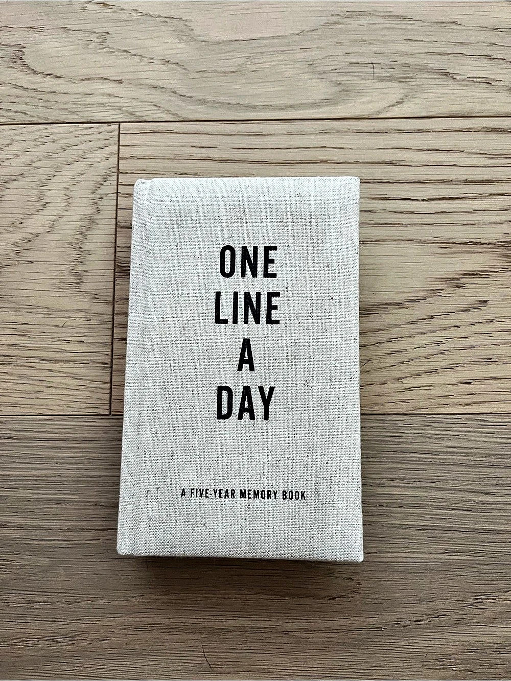 One Line a Day: A Five-Year Memory Book